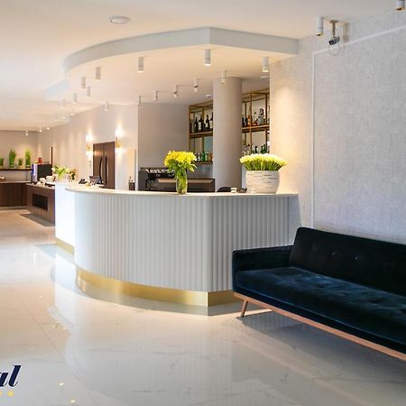 Hotel Mistral Marki  Ngoại thất bức ảnh