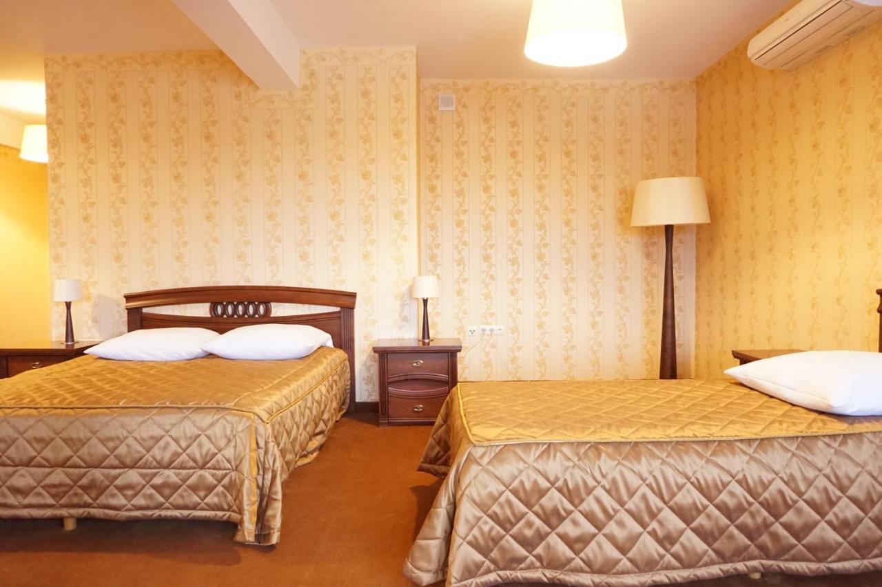 Hotel Mistral Marki  Ngoại thất bức ảnh